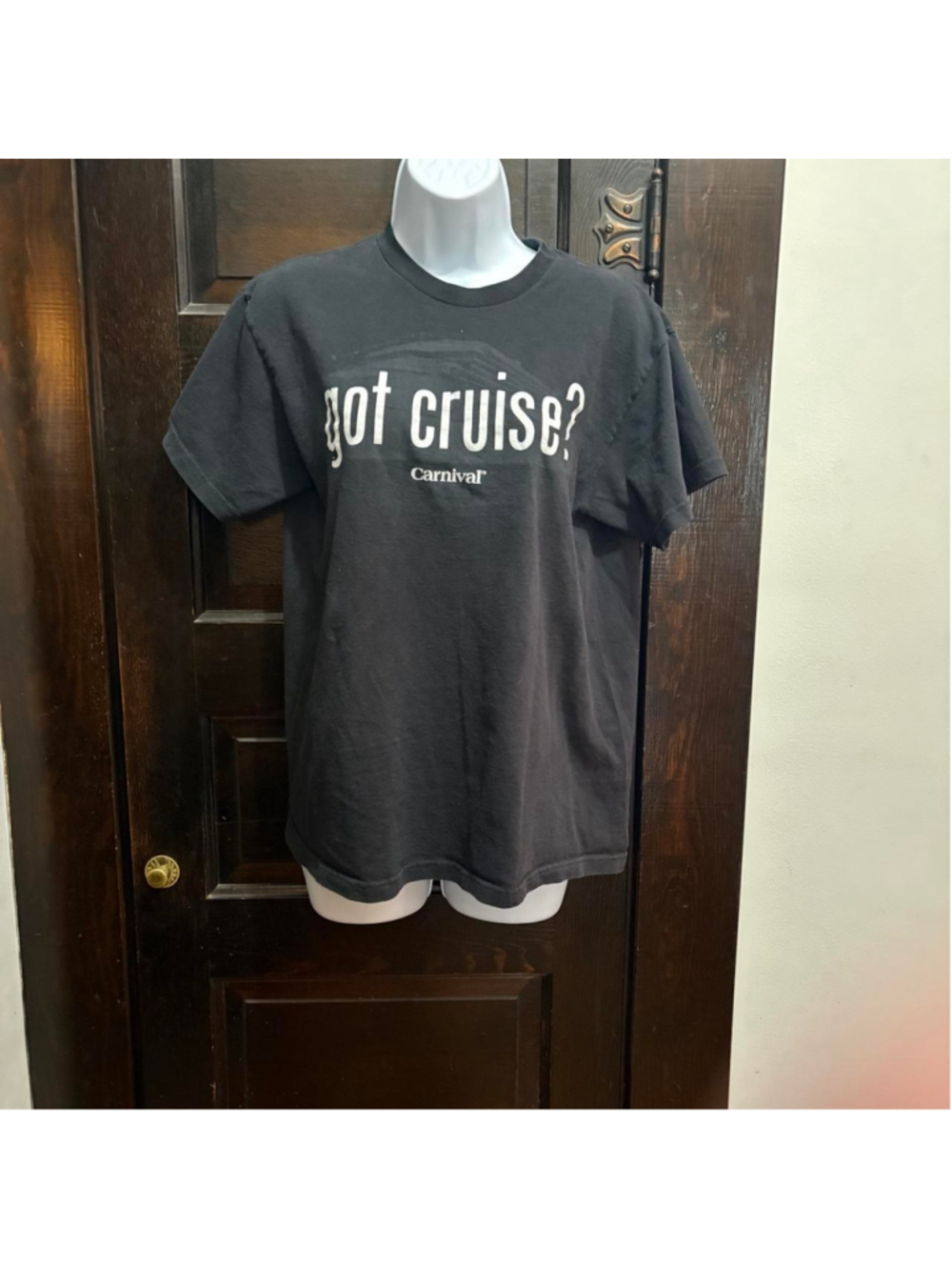 (88) Black cotton t-shirt with white text reading 'got cruise